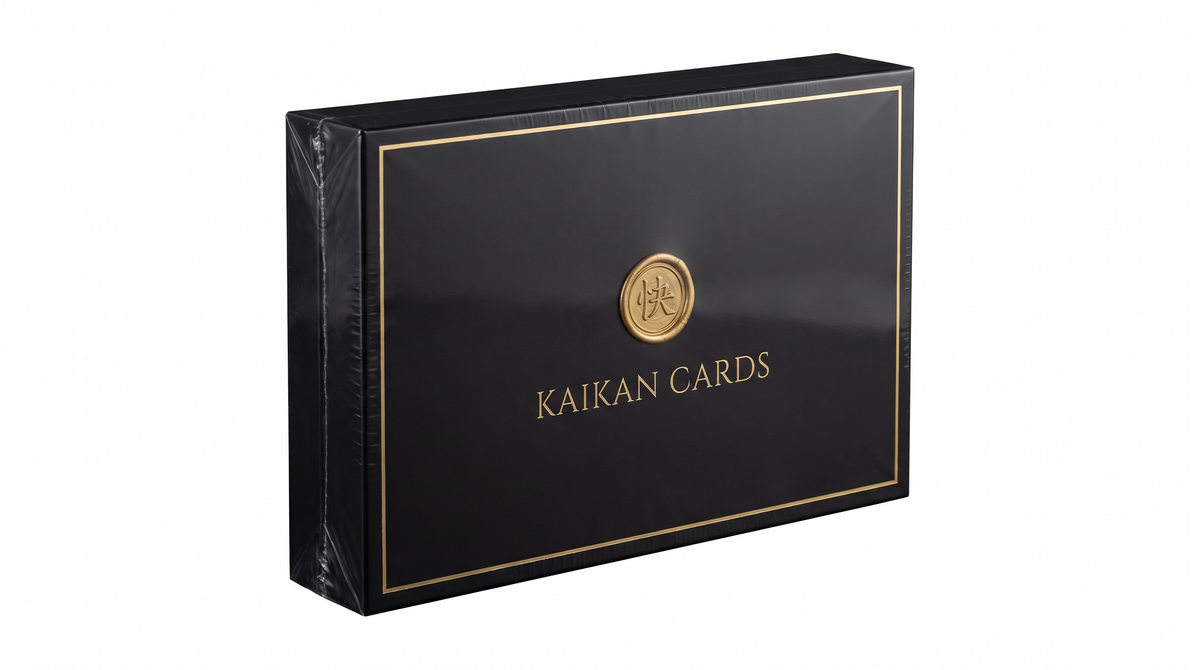 Verzegelde Kaikan Cards-box die tijdens het scrollen wordt ontleed